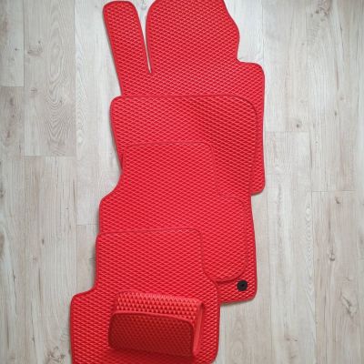 Лист EVA для автоковриков (красный) 225 х 140 см